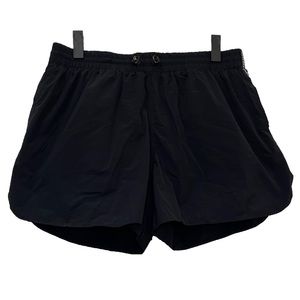 Everest Isles athletic shorts size M